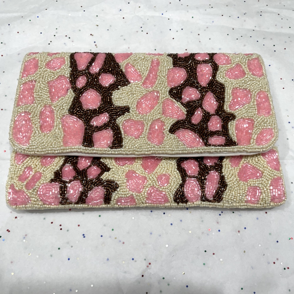 Envelope clutch